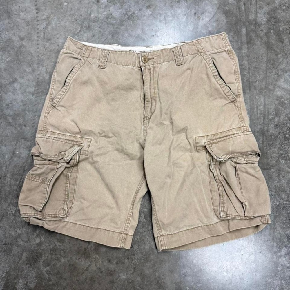 Vintage Y2K Old Navy Beige Baggy Skater Cargo Shorts Size 36